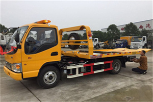 沙洋哪里有拖车服务